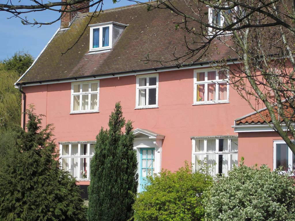 פרמלינגהם Colston Hall Farmhouse B&B מראה חיצוני תמונה