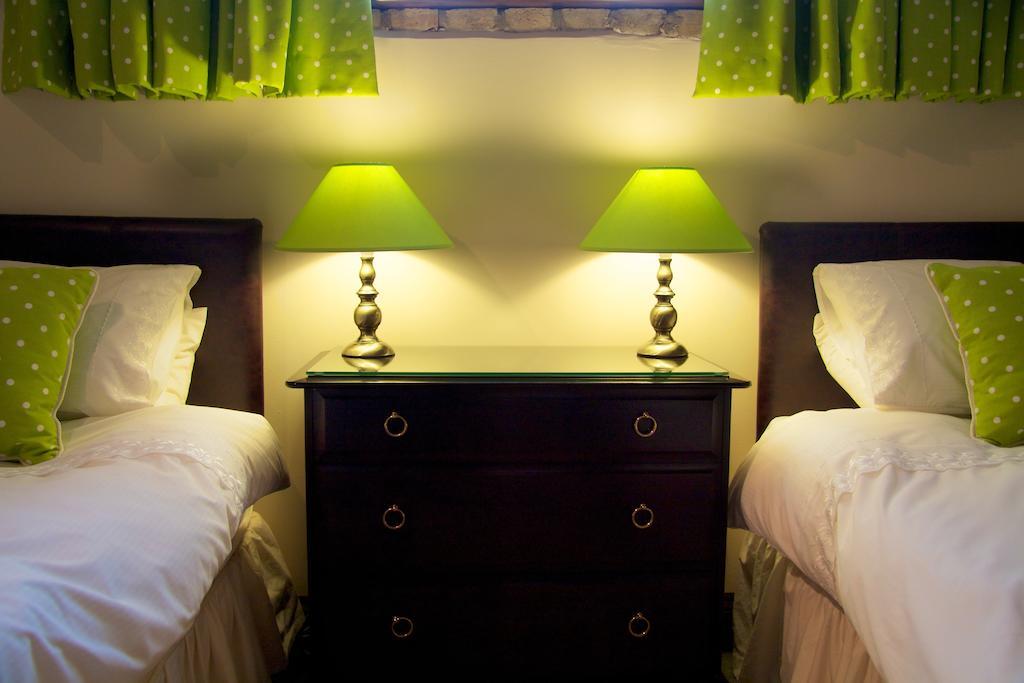 פרמלינגהם Colston Hall Farmhouse B&B חדר תמונה